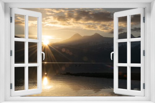 Fototapeta Naklejka Na Ścianę Okno 3D - Der Tag beginnt mit der Morgensonne 