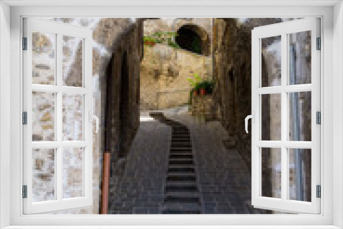 Alleyway, Narni. Umbria, Italy.