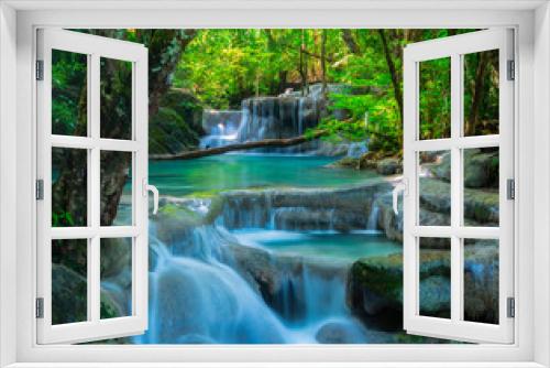 Fototapeta Naklejka Na Ścianę Okno 3D - Beautiful waterfall in tropical forest