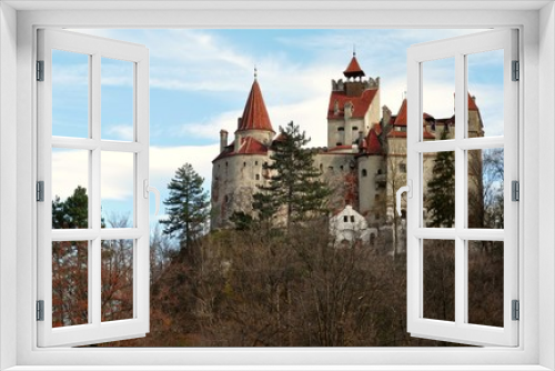 Fototapeta Naklejka Na Ścianę Okno 3D - The Bran Castle from Romania seen in an autumn day