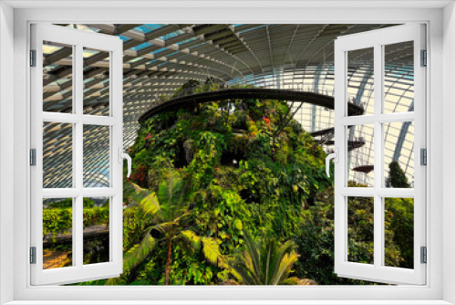 Fototapeta Naklejka Na Ścianę Okno 3D - Modern Architecture around Cloud Forest in the Gardens By The Bay in Singapore