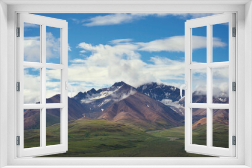 Fototapeta Naklejka Na Ścianę Okno 3D - Mountains in Alaska with Snow