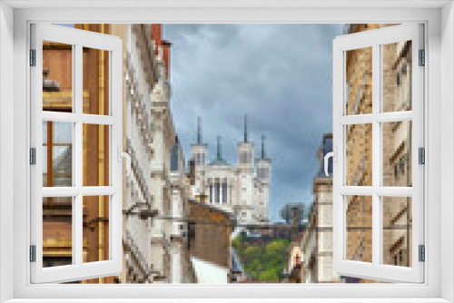Fototapeta Naklejka Na Ścianę Okno 3D - Street in Lyon, France
