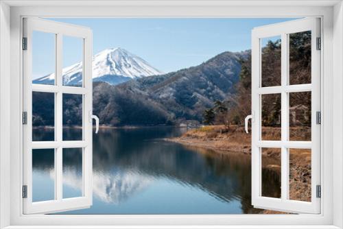 Fototapeta Naklejka Na Ścianę Okno 3D - 河口湖から見た富士山