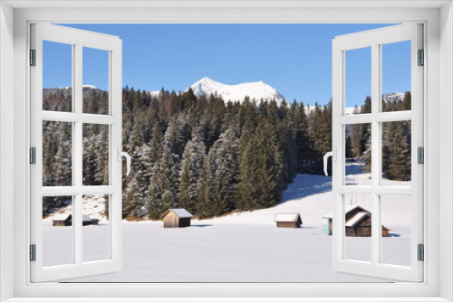 Fototapeta Naklejka Na Ścianę Okno 3D - Mittenwald im Winter