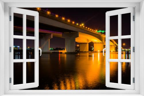 Fototapeta Naklejka Na Ścianę Okno 3D - The Acosta Bridge over the St. John's River at night, in Jackson