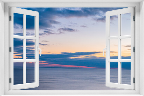 Fototapeta Naklejka Na Ścianę Okno 3D - 日の出の地球岬