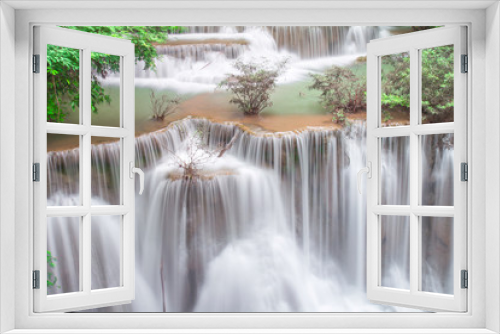 Fototapeta Naklejka Na Ścianę Okno 3D - Huay Mae Khamin, paradise Waterfall of Thailand