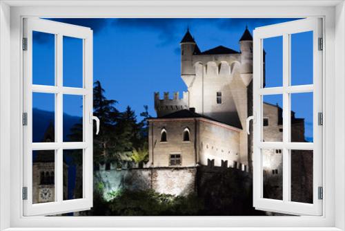 Fototapeta Naklejka Na Ścianę Okno 3D - Italien, Aostatal, Burg St. Pierre