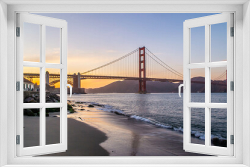 Fototapeta Naklejka Na Ścianę Okno 3D - Golden Gate Bridge in San Francisco USA