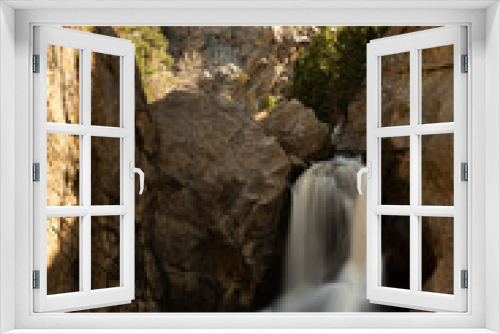 Fototapeta Naklejka Na Ścianę Okno 3D - Long exposure photo of Boulder Falls in Boulder Canyon
