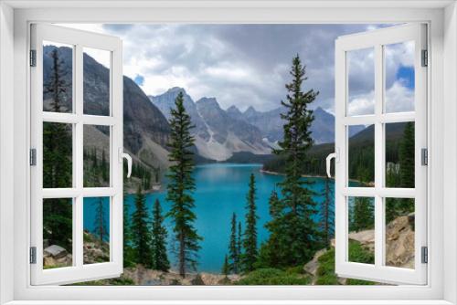 Fototapeta Naklejka Na Ścianę Okno 3D - Morraine lake panoramic view in Banff, Alberta, Canada