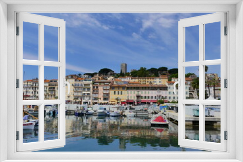 Fototapeta Naklejka Na Ścianę Okno 3D - Façades colorés et port en Côte d'Azur