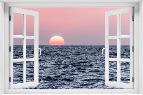 Fototapeta Naklejka Na Ścianę Okno 3D - Sunset at the sea in Jeddah, Saudi Arabia