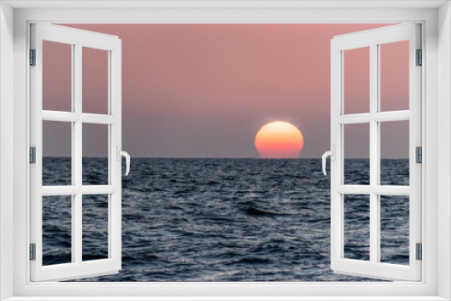 Fototapeta Naklejka Na Ścianę Okno 3D - Sunset at the sea in Jeddah, Saudi Arabia