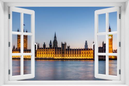 Fototapeta Naklejka Na Ścianę Okno 3D - London at night: Houses of Parliament and Big Ben