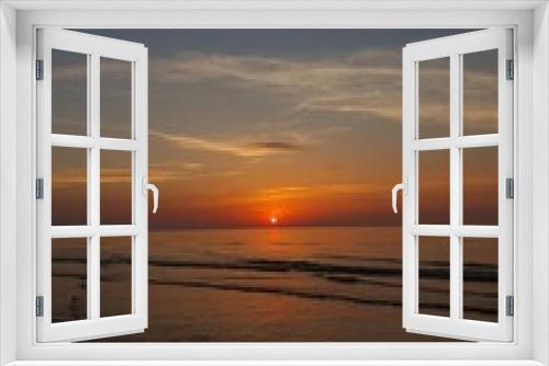 Fototapeta Naklejka Na Ścianę Okno 3D - Sunset by the ocean