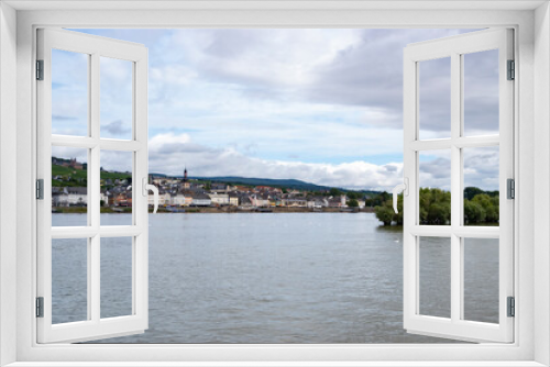 Fototapeta Naklejka Na Ścianę Okno 3D - Croisière sur le Rhin romantique