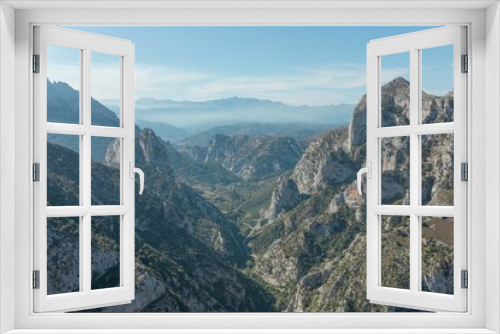 Fototapeta Naklejka Na Ścianę Okno 3D - Breathtaking view of the rocky mountains in Catalina, Cantabria, Spain