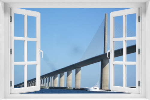Fototapeta Naklejka Na Ścianę Okno 3D - Sunshine Skyway Bridge from below