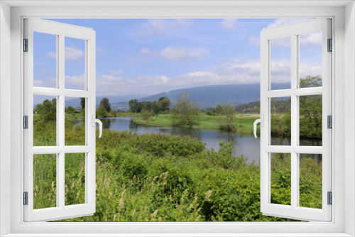 Fototapeta Naklejka Na Ścianę Okno 3D - Green spring country panorama of British Columbia Canada