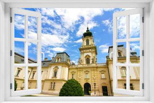 Fototapeta Naklejka Na Ścianę Okno 3D - Berühmtes Schloss in Keszthely