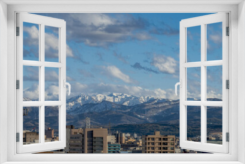 Fototapeta Naklejka Na Ścianę Okno 3D - 金沢市から望む白山連峰