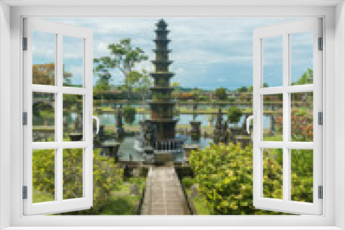 Fototapeta Naklejka Na Ścianę Okno 3D - Tirtagangga water palace