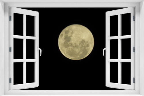 Fototapeta Naklejka Na Ścianę Okno 3D - full moon over black