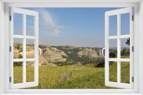 Fototapeta Naklejka Na Ścianę Okno 3D - Amazing Canyon Valley Views in Scenic North Dakota