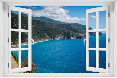 Fototapeta Naklejka Na Ścianę Okno 3D - Magic of the Cinque Terre. Colors of the houses and the sea of ​​Corniglia