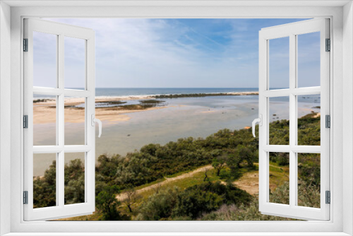 Fototapeta Naklejka Na Ścianę Okno 3D - Point de vue du village de Cacela Velha au Portugal avec la lagune et l'océan en arrière-plan