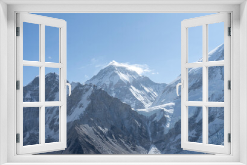 Fototapeta Naklejka Na Ścianę Okno 3D - The snow-covered landscape of the Himalayas is an unforgettably beautiful sight.