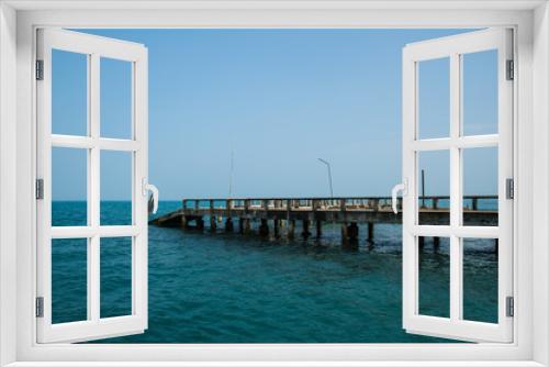 Fototapeta Naklejka Na Ścianę Okno 3D - Koh Chang Ferry Pier