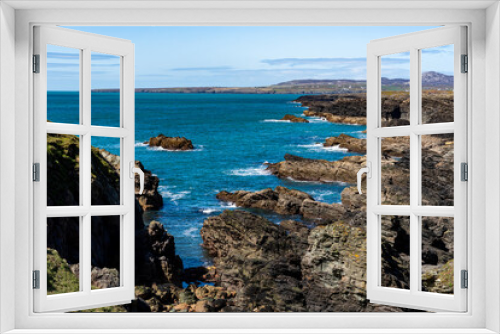 Fototapeta Naklejka Na Ścianę Okno 3D - walking around the Rhoscoyln headland Anglesey