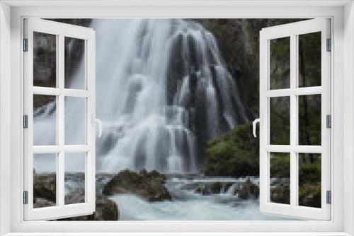 Fototapeta Naklejka Na Ścianę Okno 3D - Gollinger Wasserfall
