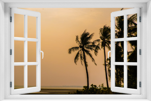 Fototapeta Naklejka Na Ścianę Okno 3D - palms at sunset