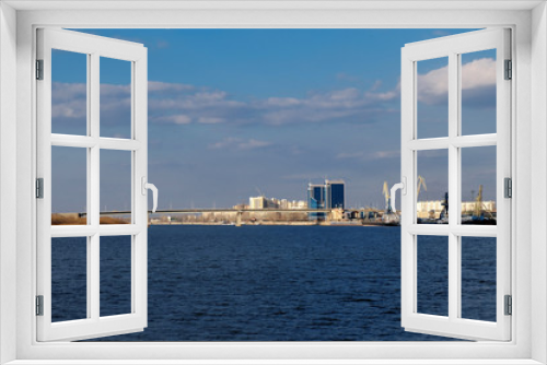 Fototapeta Naklejka Na Ścianę Okno 3D - Volga river and Astrakhan city skyline (Russia)