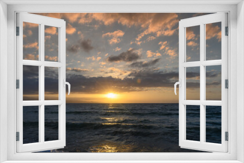 Fototapeta Naklejka Na Ścianę Okno 3D - Sunset over the sea in Mediterranean sea. 1