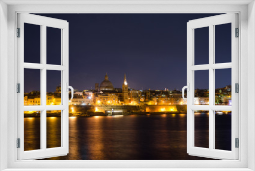 Fototapeta Naklejka Na Ścianę Okno 3D - View of Malta. Old Valletta in night