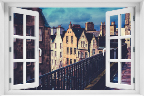 Fototapeta Naklejka Na Ścianę Okno 3D - Retro Old Town Edinburgh Buildings