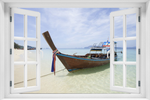 Fototapeta Naklejka Na Ścianę Okno 3D - Original long tail boat on the beach at Trang, Thailand