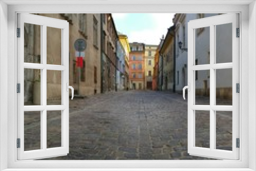 Fototapeta Naklejka Na Ścianę Okno 3D - Uliczka starego miasta