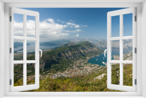 Fototapeta Naklejka Na Ścianę Okno 3D - Panoramic view on Kotor, Montenegro.