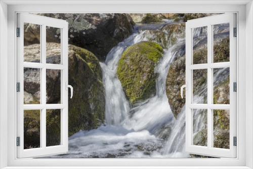 Fototapeta Naklejka Na Ścianę Okno 3D - Misty Woodland Waterfall