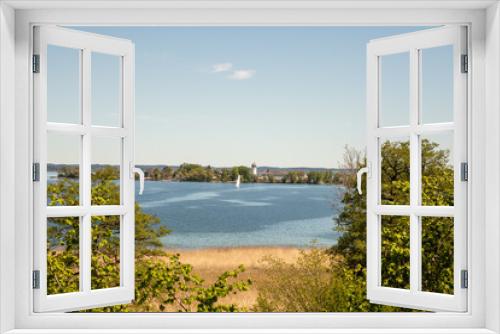 Fototapeta Naklejka Na Ścianę Okno 3D - Blick über den Chiemsee zur Fraueminsel