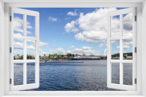 Fototapeta Naklejka Na Ścianę Okno 3D - Boats and yachts on the harbor, Aker Brygge district, Oslo, Norway