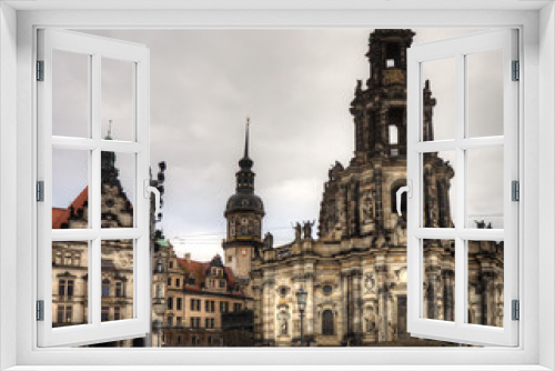 Fototapeta Naklejka Na Ścianę Okno 3D - The ancient city of Dresden. Historical and cultural center