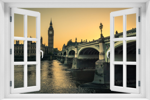 Fototapeta Naklejka Na Ścianę Okno 3D - Big Ben and Houses of parliament at dusk, London, UK 