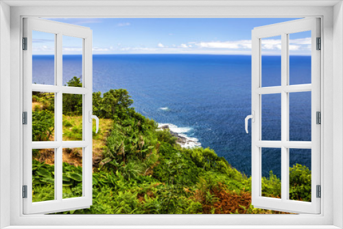Fototapeta Naklejka Na Ścianę Okno 3D - Madeira green beach, summer tropical seaside, Portugal